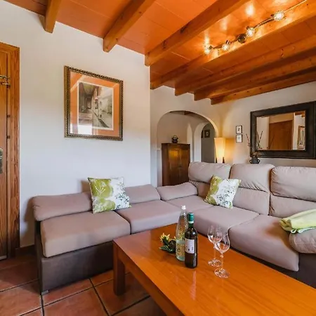 Les Vinyes Holiday home